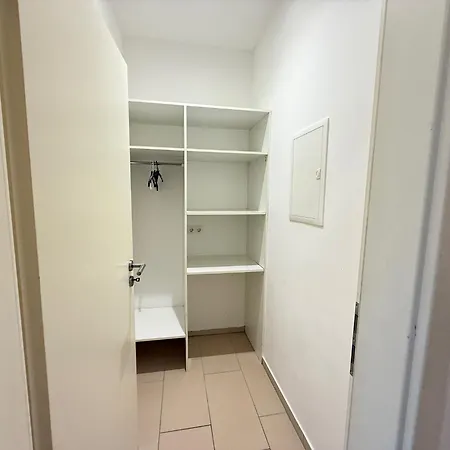 Nord Mit Stellplatz - Neu 아파트