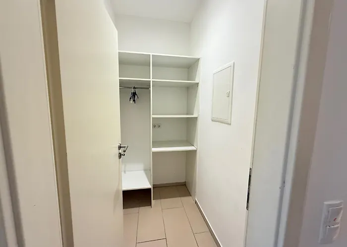 Nord Mit Stellplatz - Neu 아파트